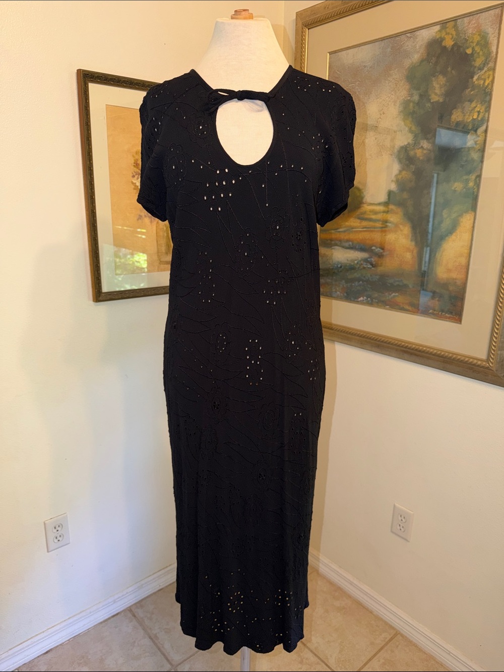 GHOST Black Eyelet Embroidered Pattern Dress w/Tie Neck Closure Size Large